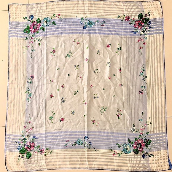 Vintage Accessories - Vintage Floral Silk Print Scarf